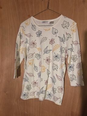 Bonnie Evans Cream Leaf-Print 3/4th Sleeve Tee